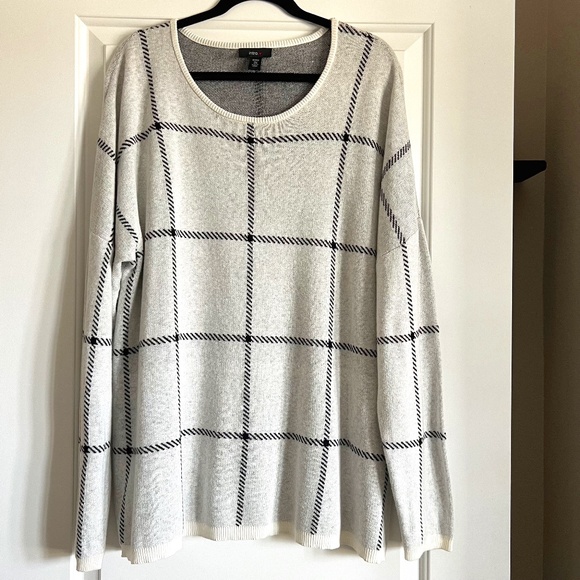 intro. Sweaters - Apt. 9 Cream Plaid Scoop Neck Sweater